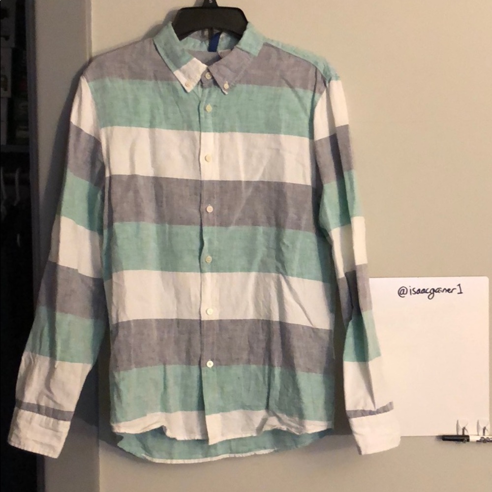 Divided linen button up